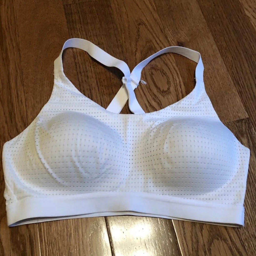 Victoria sport bra